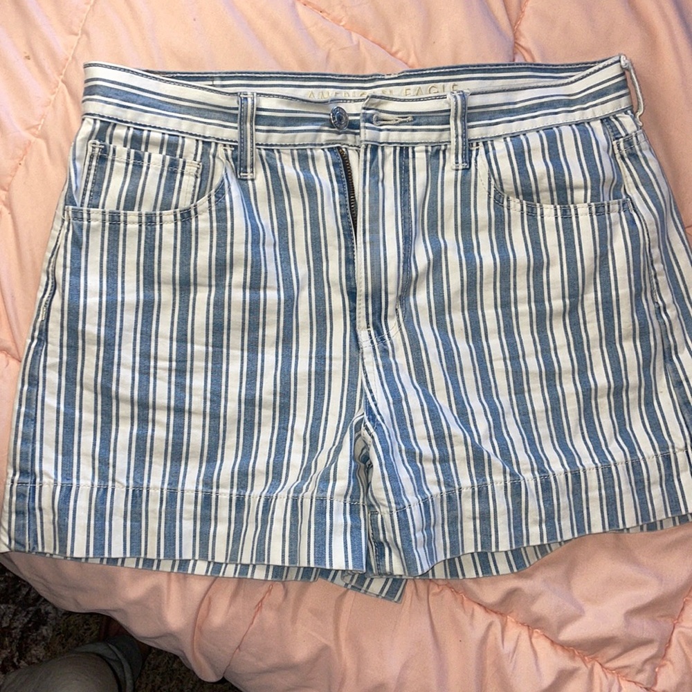 American eagle stripped shorts